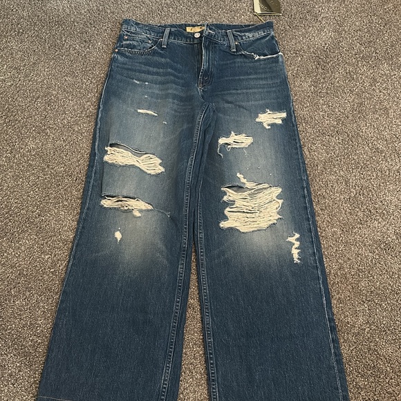 Mother Denim
Downlow Spinner Heel Straight Leg Jeans - Picture 8 of 12